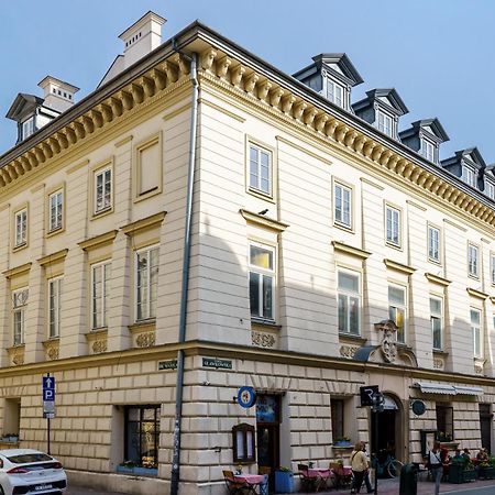 N33 Premium Apartments Old Town Krakow - Destigo Hotels ภายนอก รูปภาพ