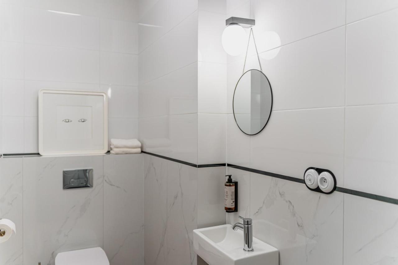 N33 Premium Apartments Old Town Krakow - Destigo Hotels ภายนอก รูปภาพ