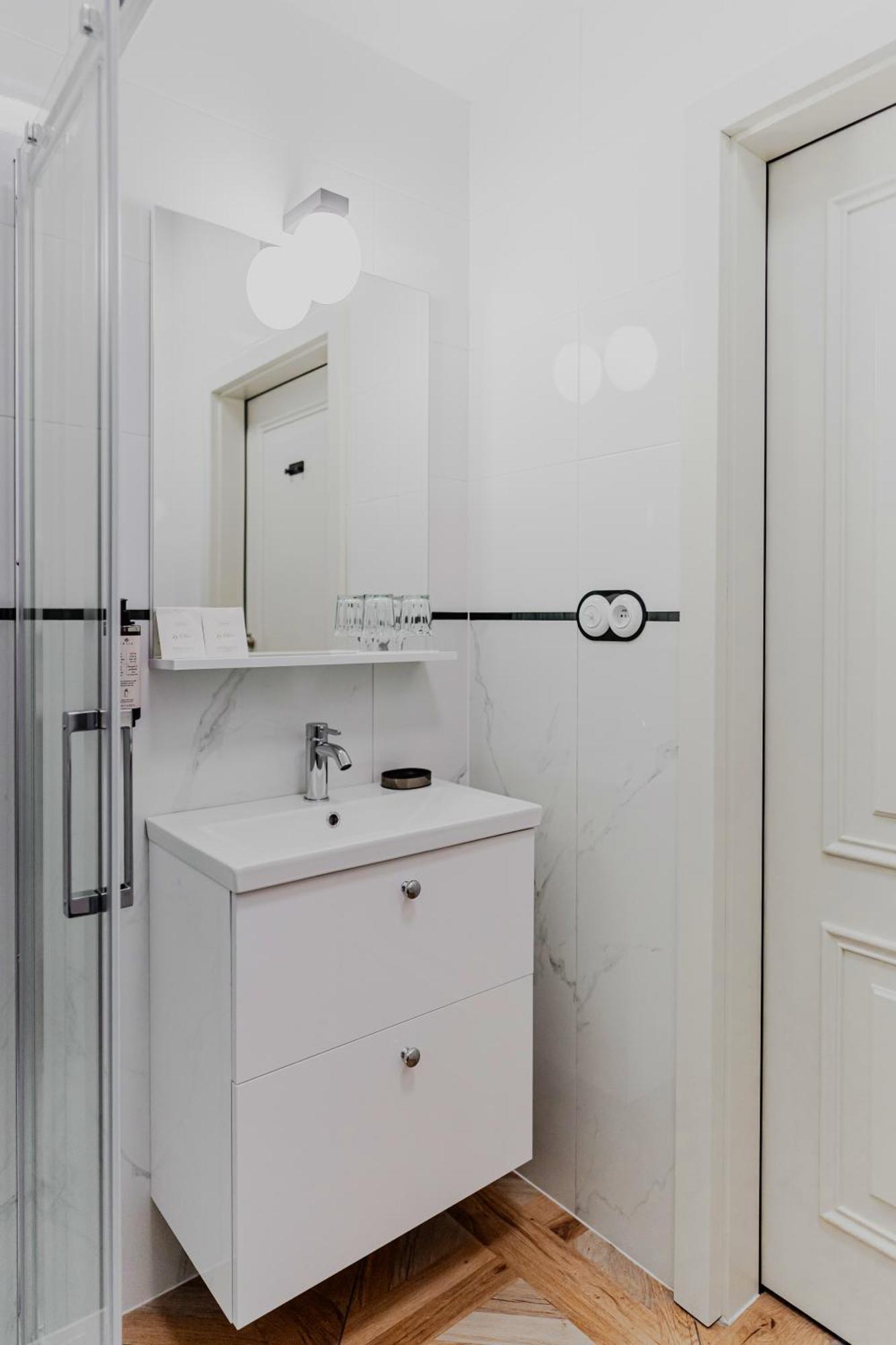 N33 Premium Apartments Old Town Krakow - Destigo Hotels ห้อง รูปภาพ